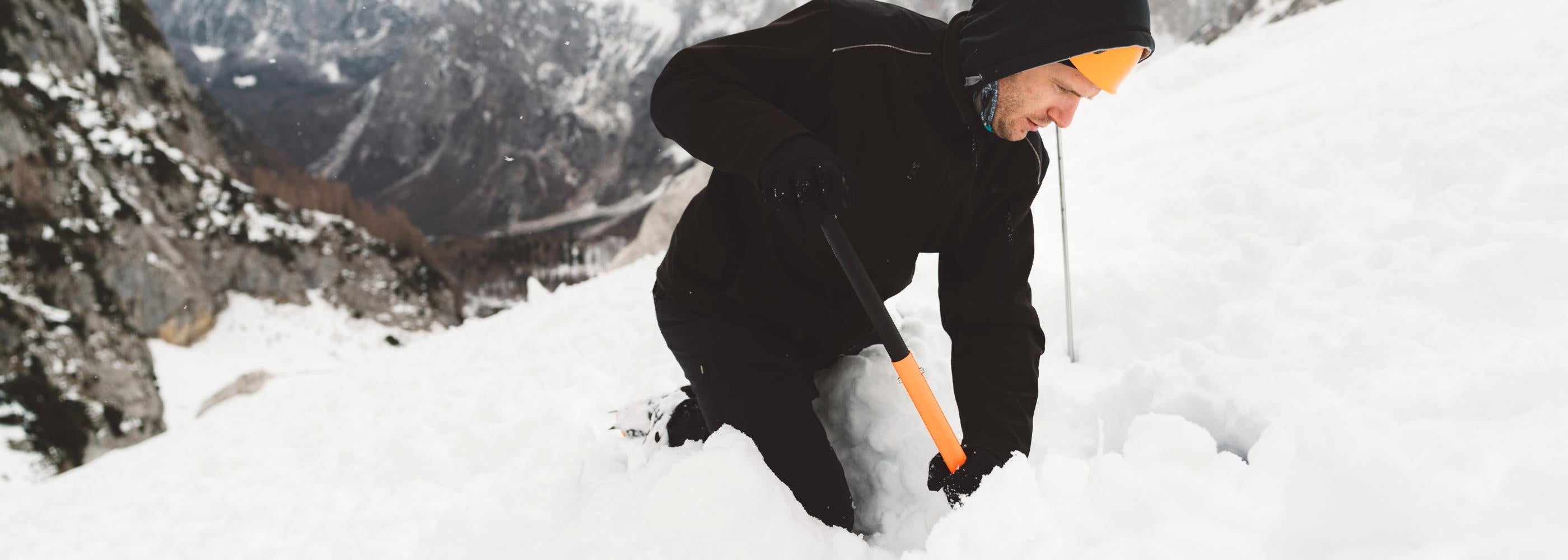 Schaufel, Sonde & 1. Hilfe